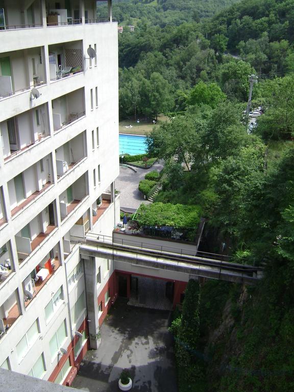 Casa Valbrona Cameră foto